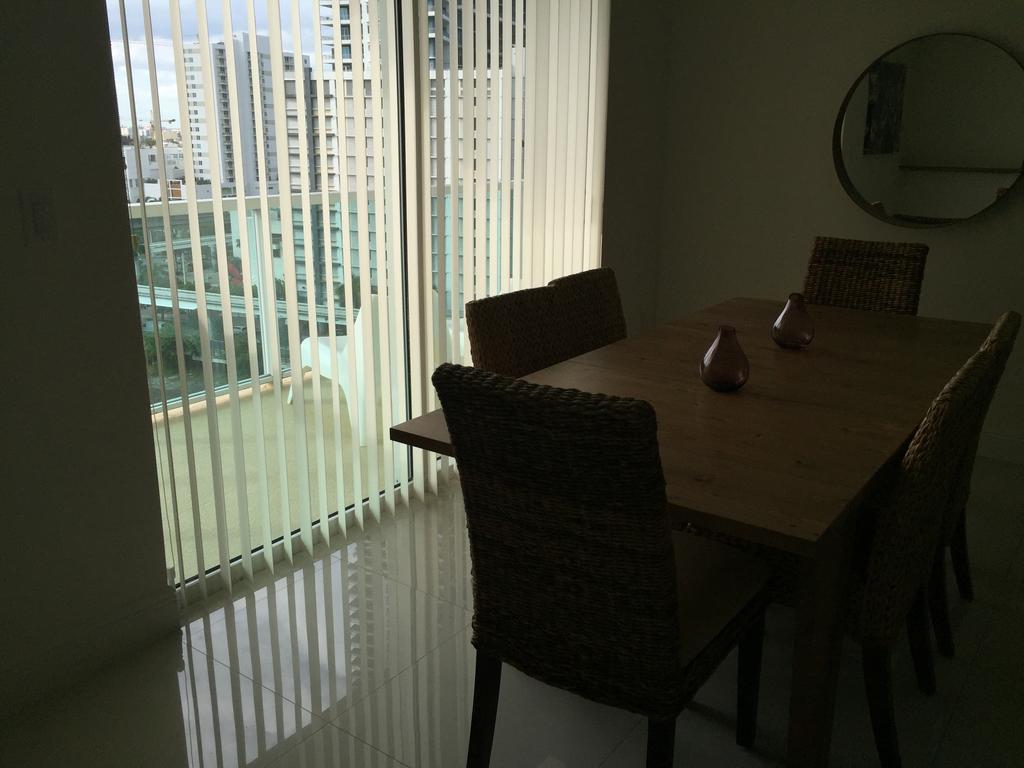 Lyx Suites At One Broadway In Brickell Miami Buitenkant foto