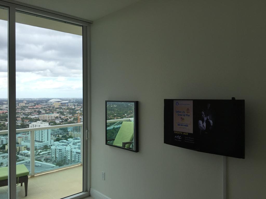 Lyx Suites At One Broadway In Brickell Miami Buitenkant foto