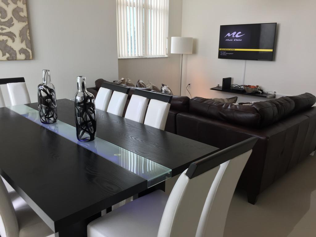 Lyx Suites At One Broadway In Brickell Miami Buitenkant foto