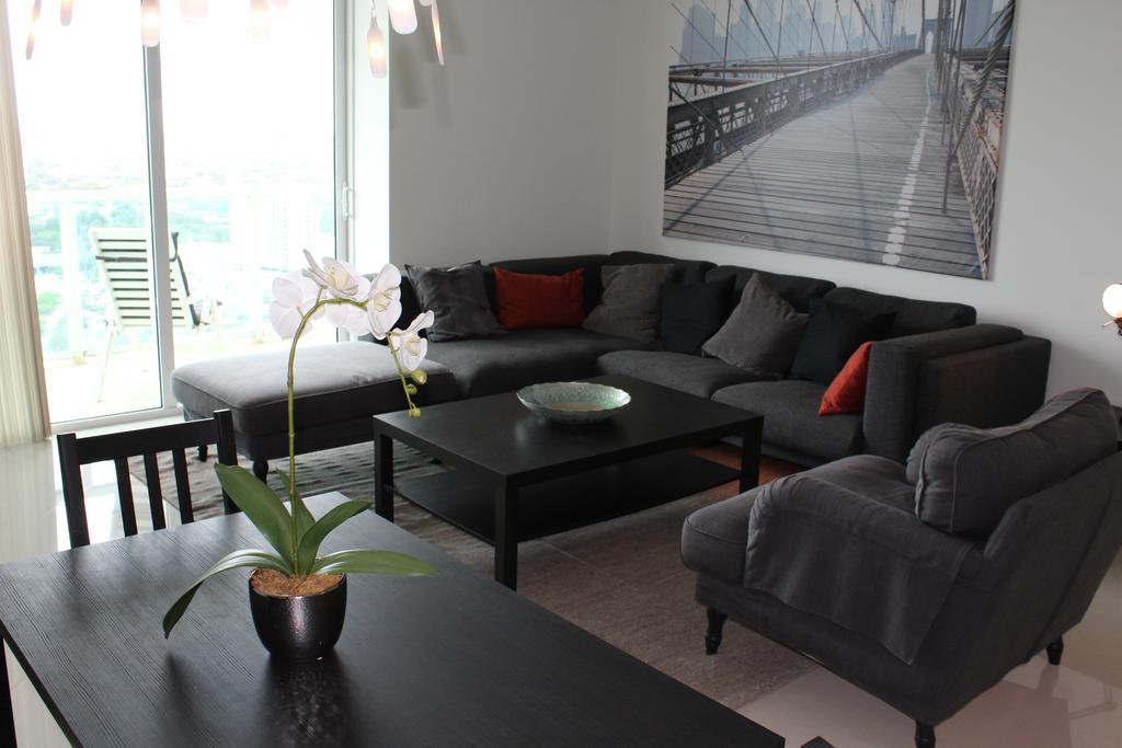 Lyx Suites At One Broadway In Brickell Miami Buitenkant foto