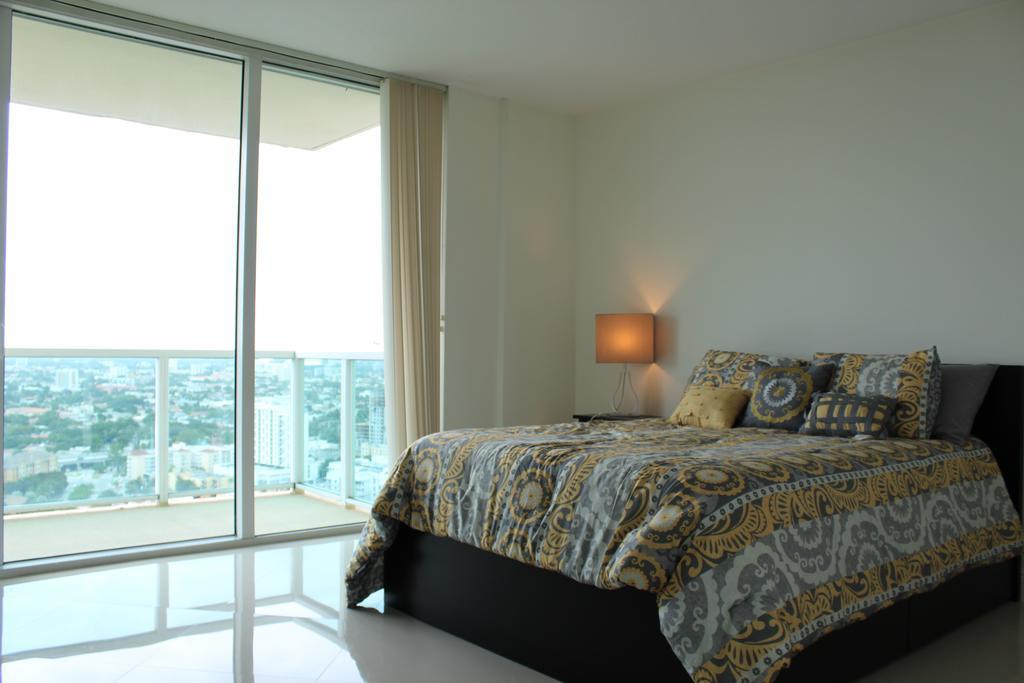 Lyx Suites At One Broadway In Brickell Miami Buitenkant foto