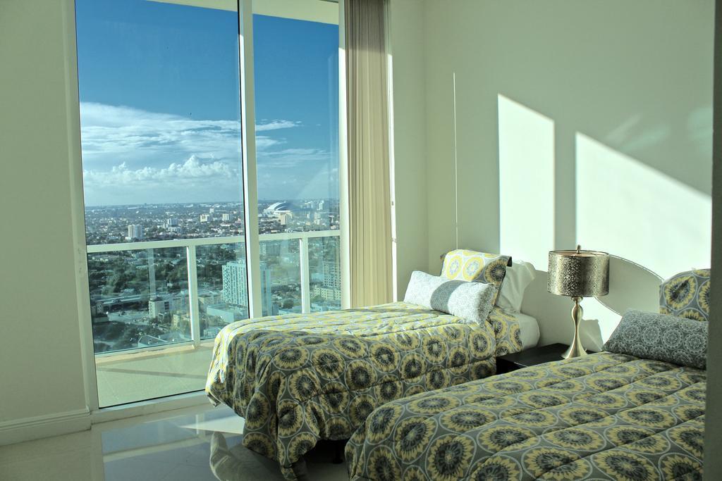 Lyx Suites At One Broadway In Brickell Miami Buitenkant foto