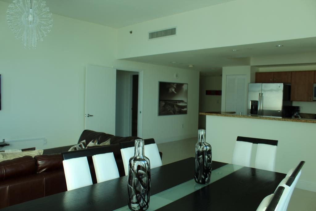 Lyx Suites At One Broadway In Brickell Miami Buitenkant foto