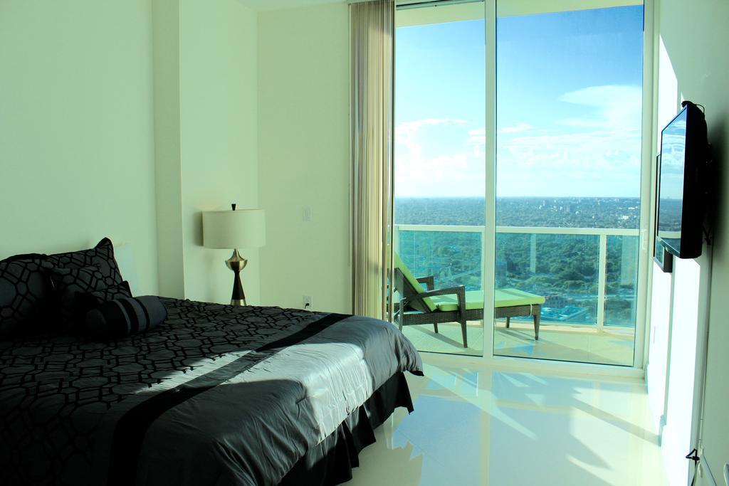 Lyx Suites At One Broadway In Brickell Miami Buitenkant foto